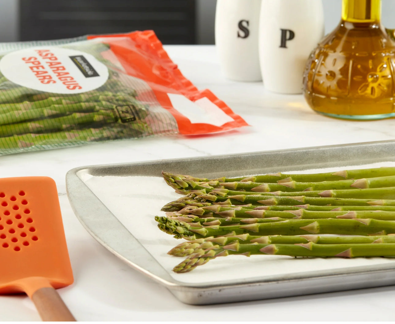 Marketside Fresh Asparagus Spears image 1